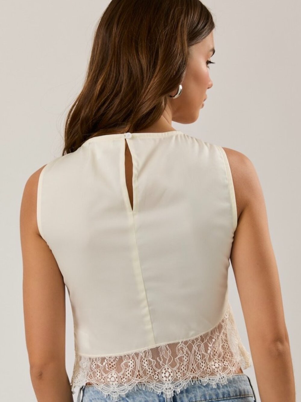 NOTHING TO SEE HERE LACE CONTRAST TOP - Picture 2 of 2